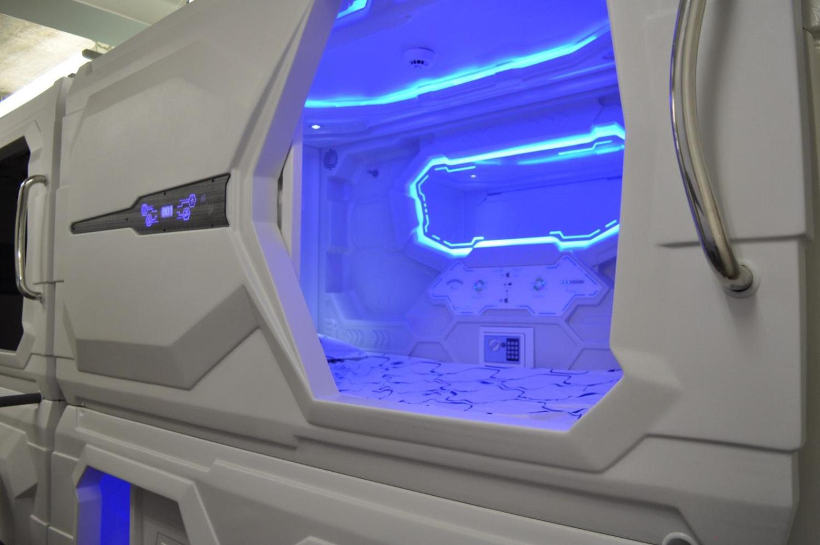 מלון Cosmos Capsule Coworking לונדון מראה חיצוני תמונה