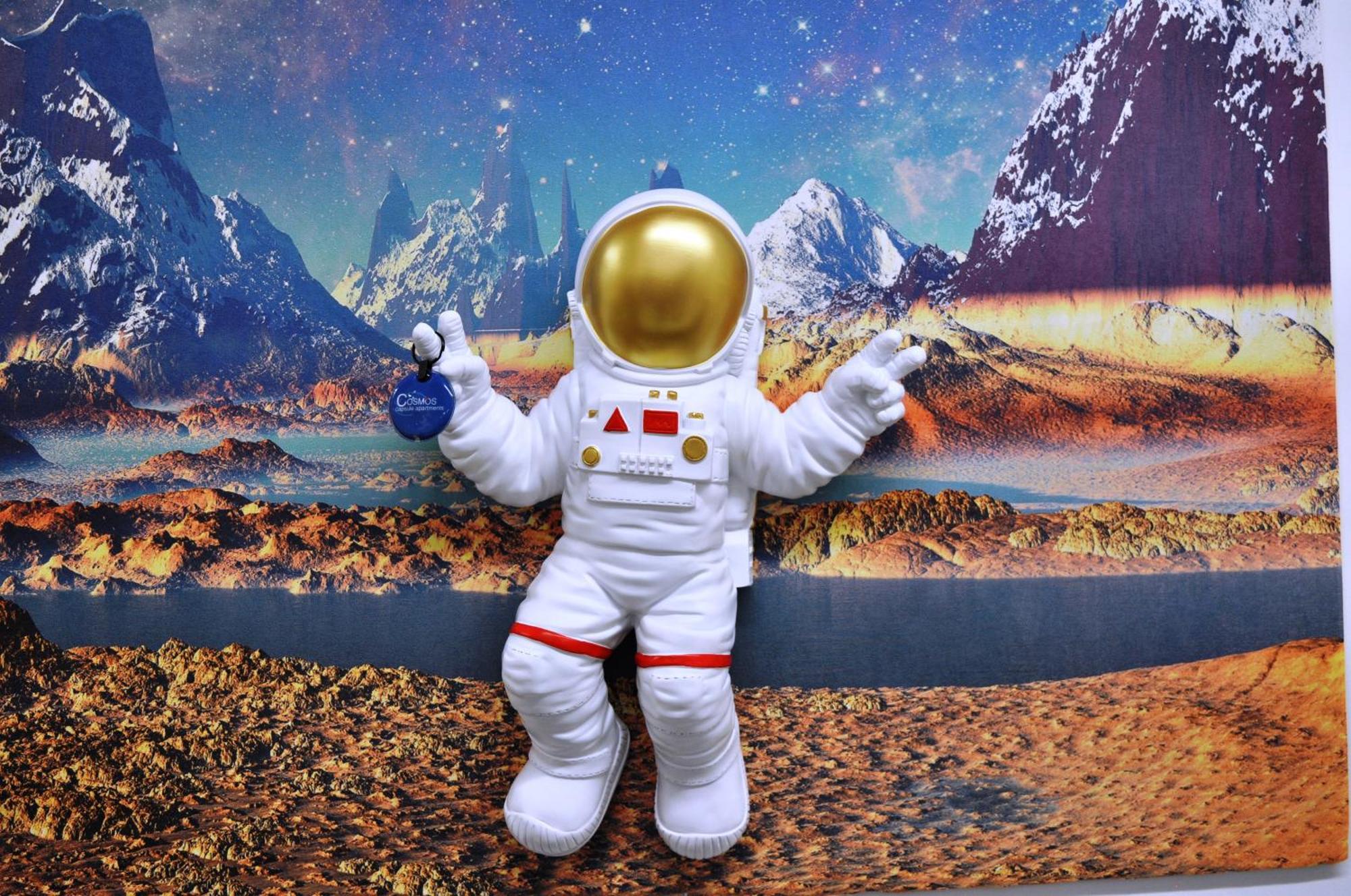מלון Cosmos Capsule Coworking לונדון מראה חיצוני תמונה