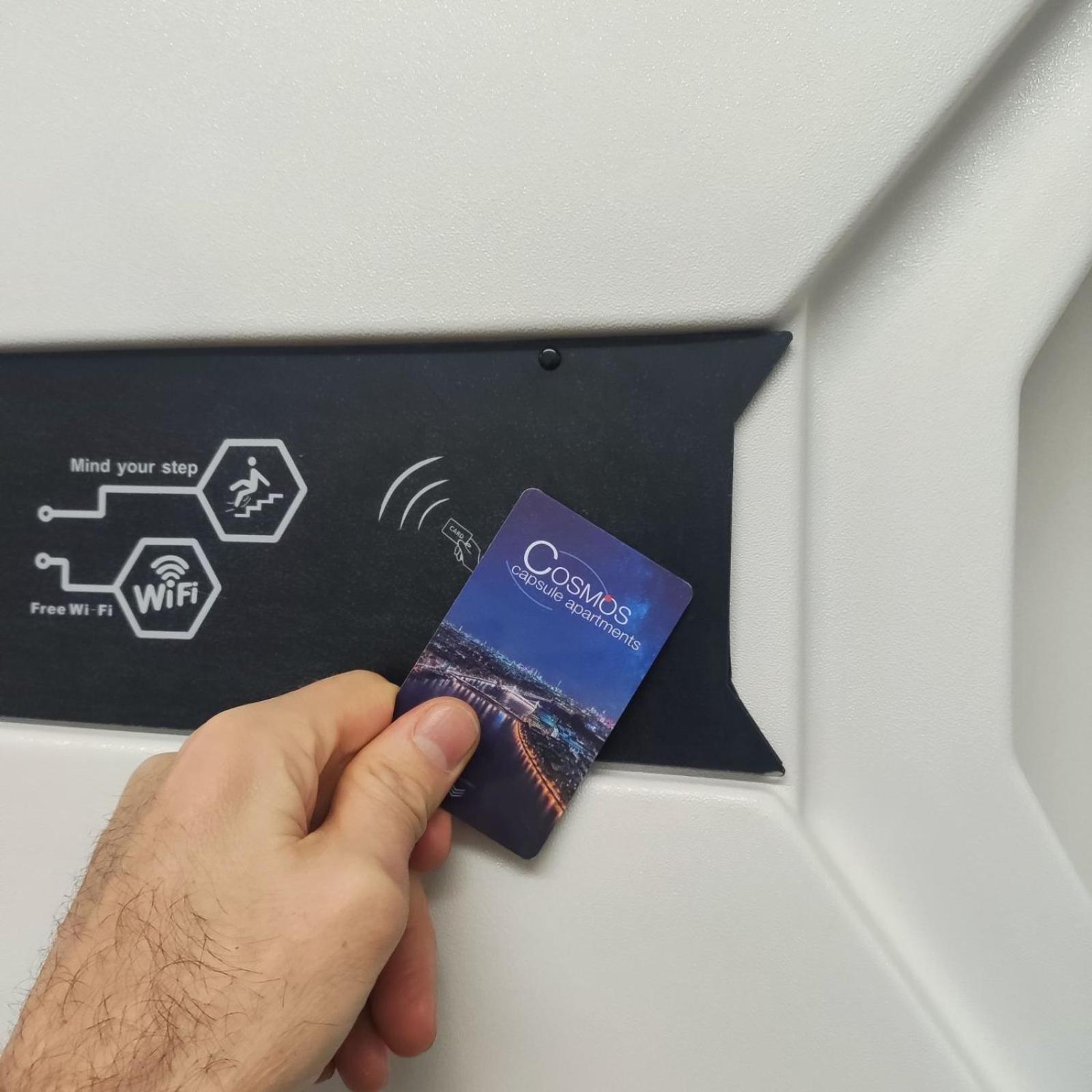 מלון Cosmos Capsule Coworking לונדון מראה חיצוני תמונה