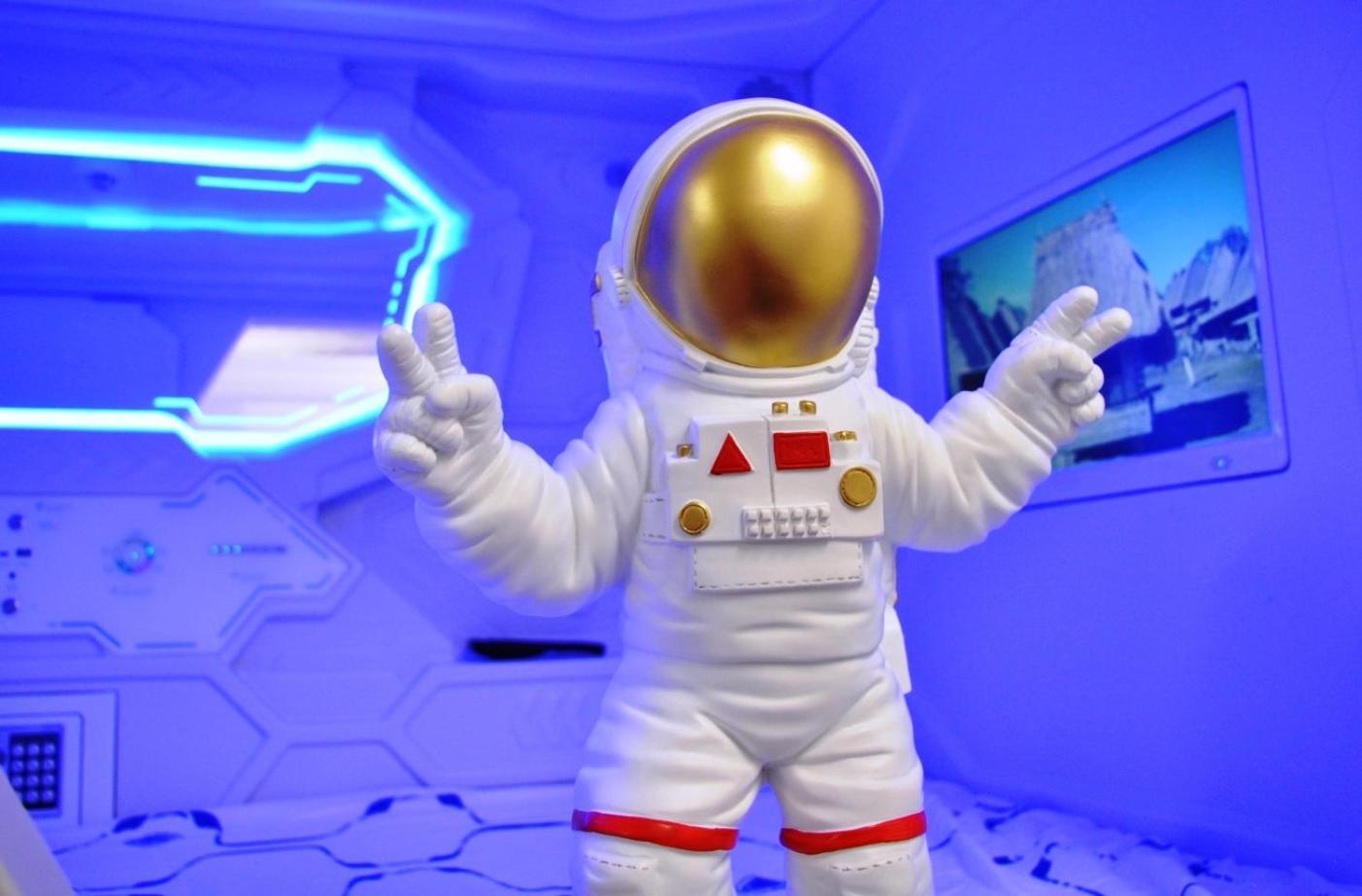 מלון Cosmos Capsule Coworking לונדון מראה חיצוני תמונה